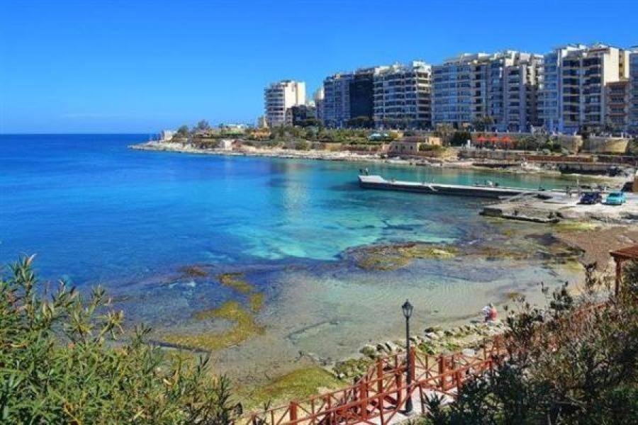 Luxury Apartment With Valletta And Harbour Views Sliema Eksteriør billede