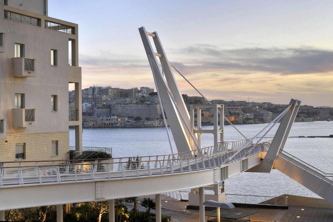 Luxury Apartment With Valletta And Harbour Views Sliema Eksteriør billede