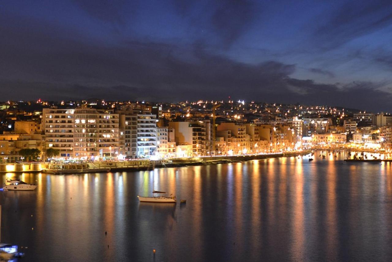 Luxury Apartment With Valletta And Harbour Views Sliema Eksteriør billede