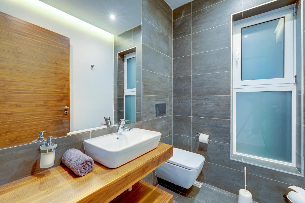 Luxury Apartment With Valletta And Harbour Views Sliema Eksteriør billede